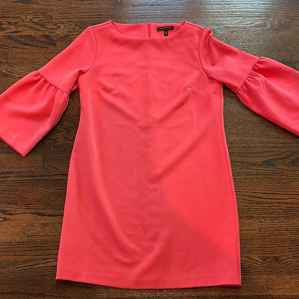 Elegant Coral Women's Sheath Dress